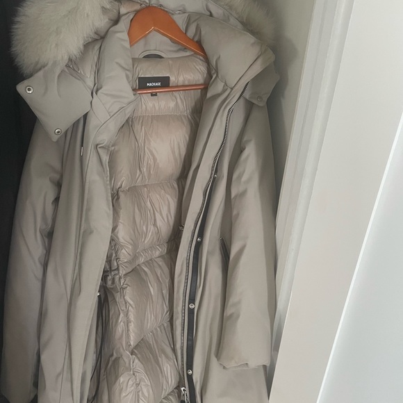 Full length Mackage  Coat Women Medium - Picture 2 of 4